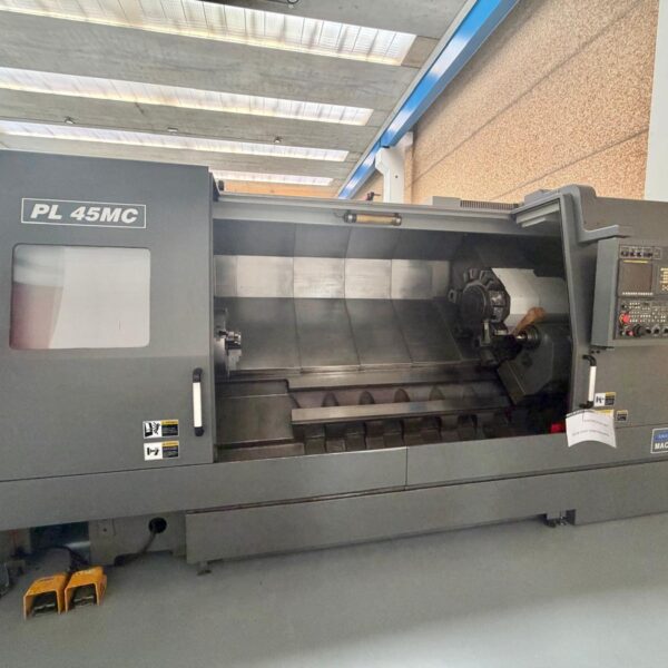 Tornio a controllo numerico SMEC PL45MC/2200