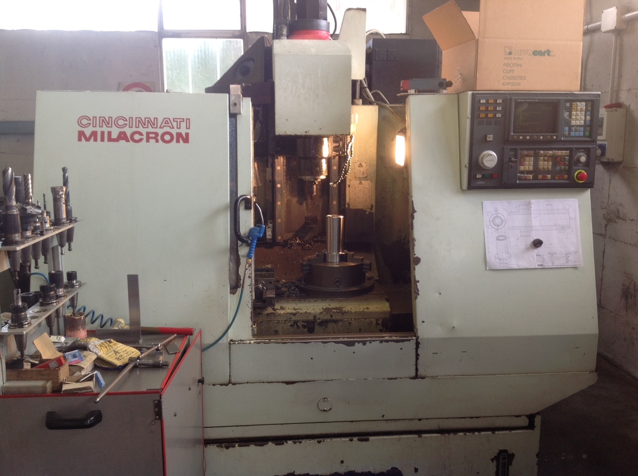 Vertical machining center CINCINNATI MILACRON ARROW 750